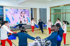 （体育新闻）传承拼搏精神 高原军营迎来“冠军